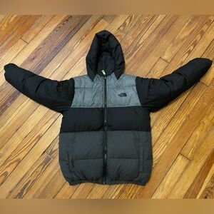 The North Face Reversible Large Youth 14/16 Puffer Logo Hooded Coat